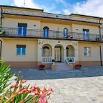 Villa Mimosa - Appartamento 2 - Happy Rentals